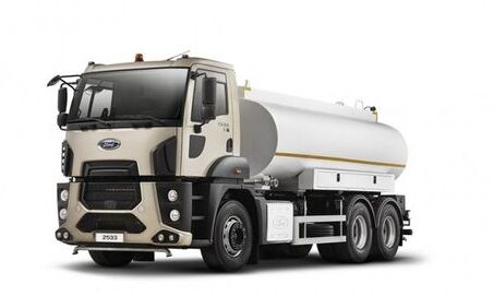 nieuw Ford 2533 brandstoftruck