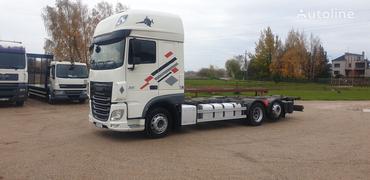 DAF XF  containertransporter