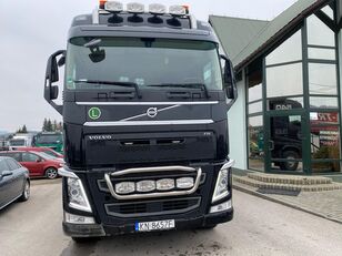 Volvo FH 540 houtvrachtwagen