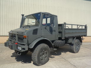 Mercedes-Benz Unimog U1300L open laadbak vrachtwagen