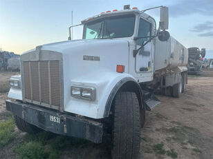 Kenworth W900 tank truck