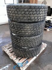 MAN Rehvide komplekt 315/60R22,5 wiel